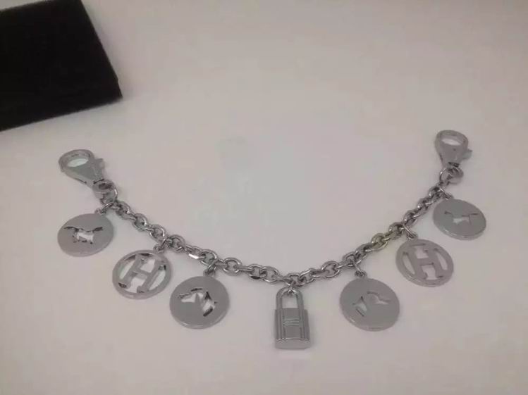 Hermes Hanging Drop Sep